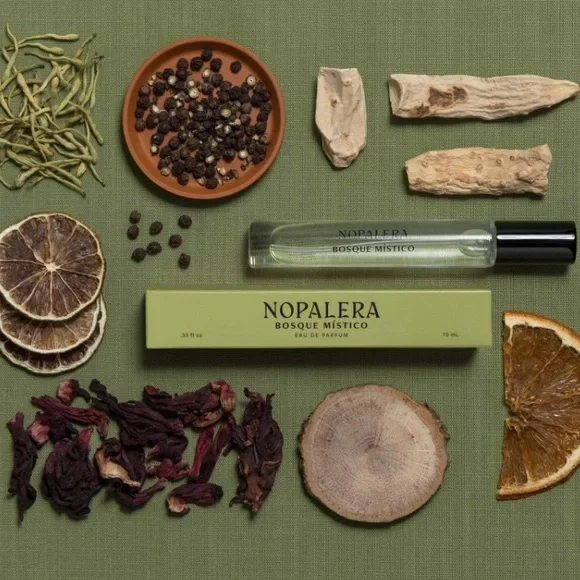 Nopalera Bosque Mistico Spray and Hand Cream Set - Picture 6 of 7